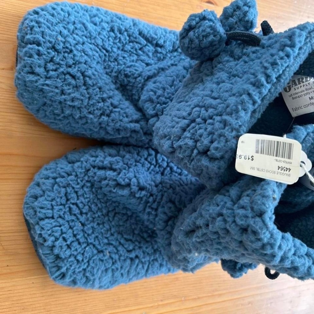 Gardner's Supply Small Blue Snuggle Socks Slippers w/ Pom Poms Cozy Warm Winter